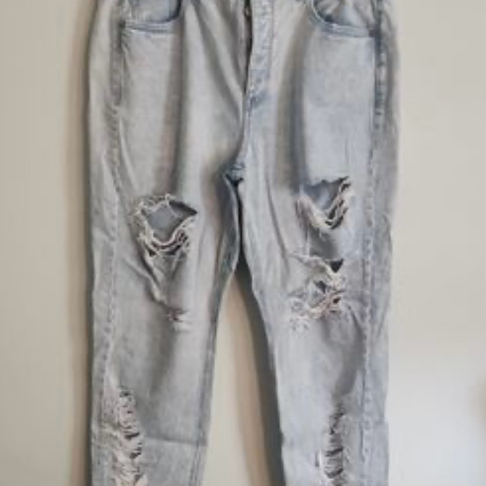 American Eagle Outfitters Light Blue High Rise Jeans